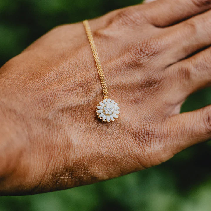 SUN SHINE™ - Collar de Girasol Giratorio